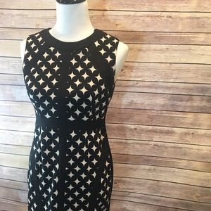 Black and white floral block dress 6P